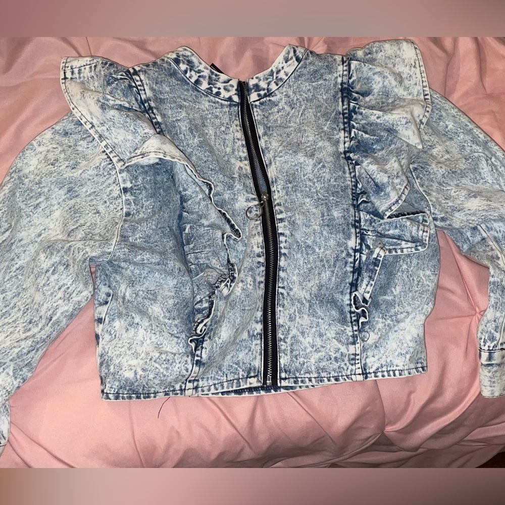 Forever 21 Denim Acid Wash Cropped Jacket